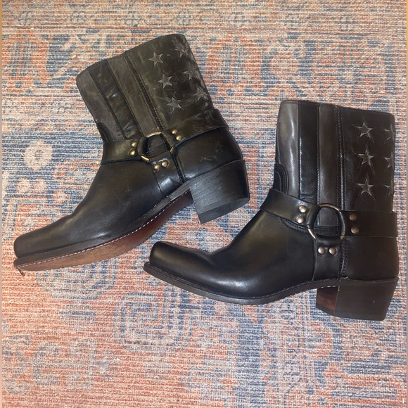 Frye 150th Anniversary Heeled Black Harness Boots with Stars - Picture 3 of 5